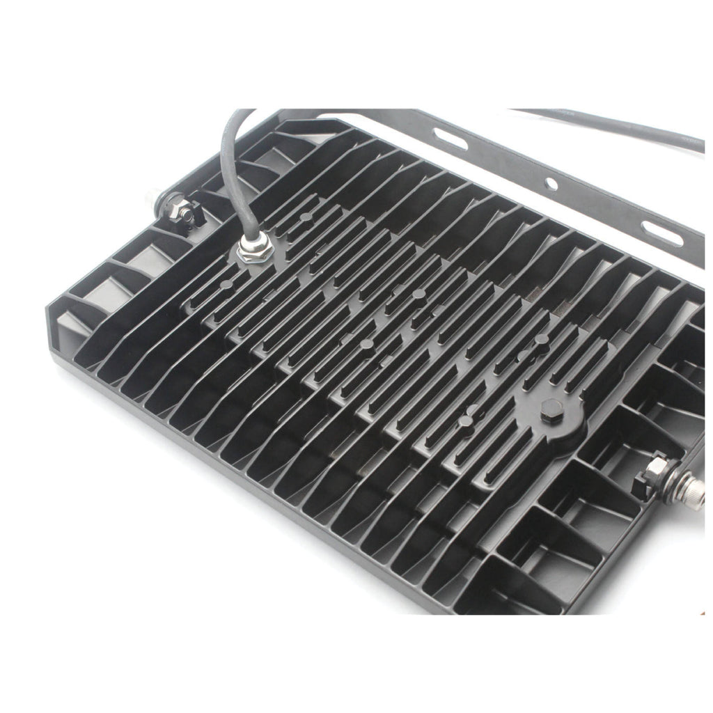 FLAC2100 100W 9,000lm Floodlight